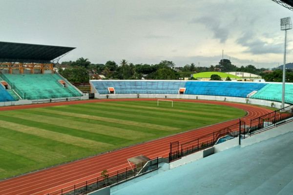 Stadion Moch. Soebroto (Foto: Twitter/Liga2Indonesia)