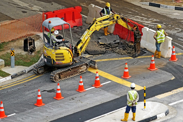 Perbaikan jalan. (Foto: pixabay.com)