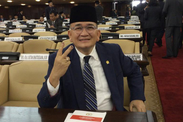 Anggota tim pemenangan Jokowi-Ma'ruf Amin, Ruhut Sitompul. (Foto: Twitter/@ruhutsitompul)