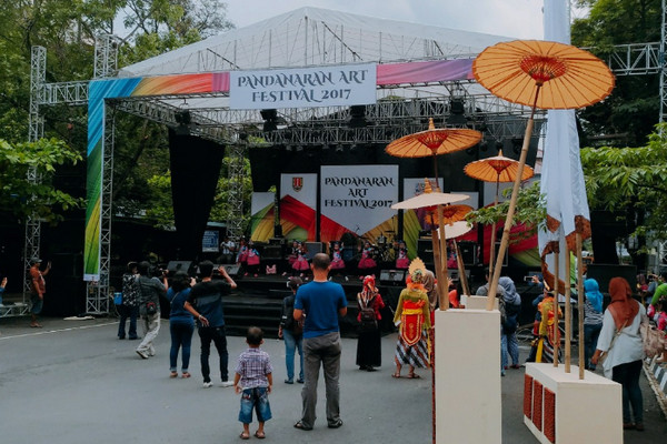 Panggung utama Pandanaran Arti Festival 2017 di Taman Indonesia Kaya, Kota Semarang, Jateng. (Foto: dotsemarang.blogspot.com)