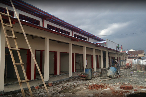 Progres rehabilitasi Pasar Bukateja, Purbalingga, pada Desember 2017. (Foto: Google Review/Soegihman G.)