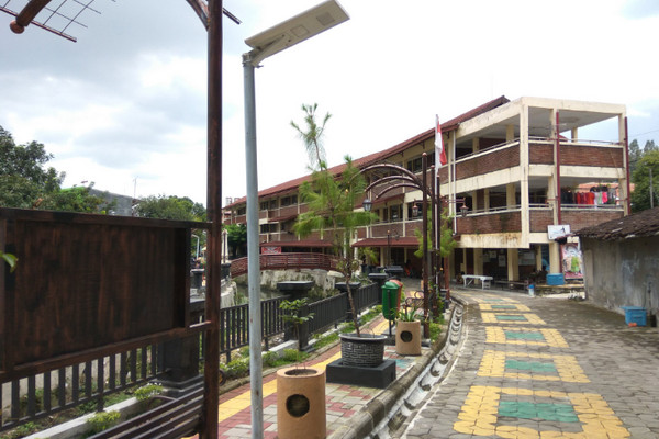 Rumah renteng di Kota Surakarta, Jateng. (Foto: Twitter/@mkusumawijaya)