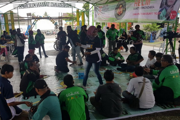Pengemudi ojek "online" mengikuti "Driver Festival" di Taman Kuliner, Condongcarur, Sleman, DIY. (Foto: ist)