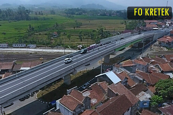 Jalan layang Kretek, Bumiayu, Brebes, Jateng. (Foto: Kementerian PUPR)