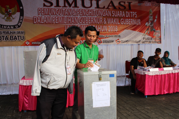 Ilustrasi pemungutan suara. (Foto: KPU Kota Batu)