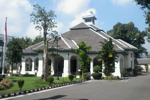 Loji Gandrung. (Foto: kekunaan.blogspot.com)