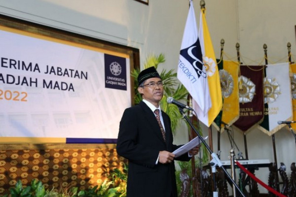 Rektor UGM, Panut Mulyono. (Foto: Twitter/@UGMYogyakarta)