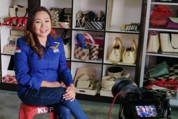 Mantan Manajer Persibara Banjarnegara, Lasmi Indaryani. (Foto: Instargam/@lasmiindrayani)