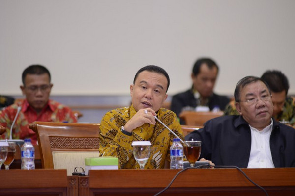 Direktur Advokasi BPN Prabowo-Sandi, Sufmi Dasco Ahmad (tengah). (Foto: Dok. DPR RI/Andri)