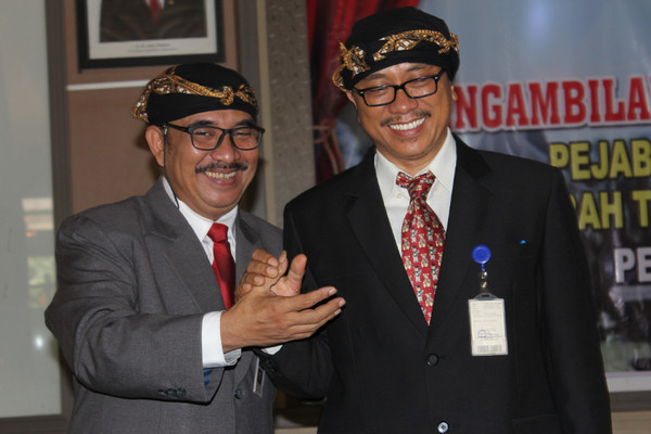 Sekda Kabupaten Tegal, Widodo Joko Mulyono (kanan). (Foto: Pemkab Tegal)