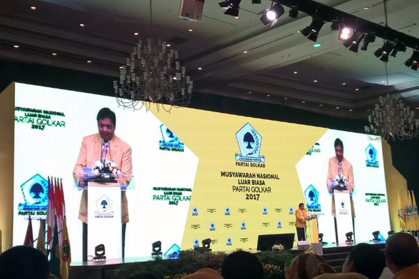 Ketua Umum DPP Golkar, Airlangga Hartarto, memberikan sambutan saat penutupan munaslub, Jakarta, 20 Desember 2017. (Foto: Twitter/@Golkar5)