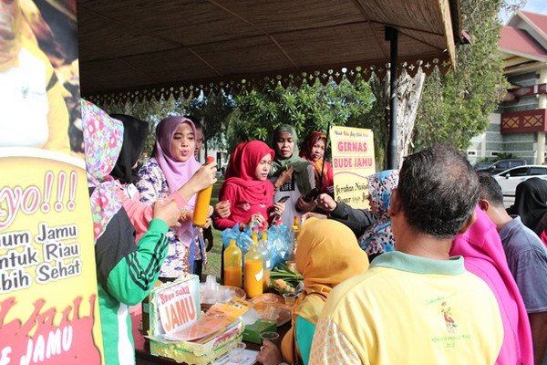 Ilustrasi Dinkes Riau mengadakan sosialisasi minum jamu melalui Gerakan Nasional (Gernas) Bude Jamu di kantor DPRD Riau, Desember 2017. (Foto: Pemprov Riau)