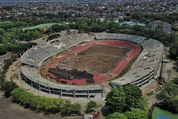 Progres perbaikan Stadion Manahan, Kota Surakarta, Jateng, medio November 2018. (Foto: Instagram/@adhikaryaid)