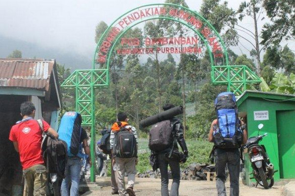 Pos Bambangan menuju Gunung Slamet, Kabupaten Purbalingga, Jateng. (Foto: ist)