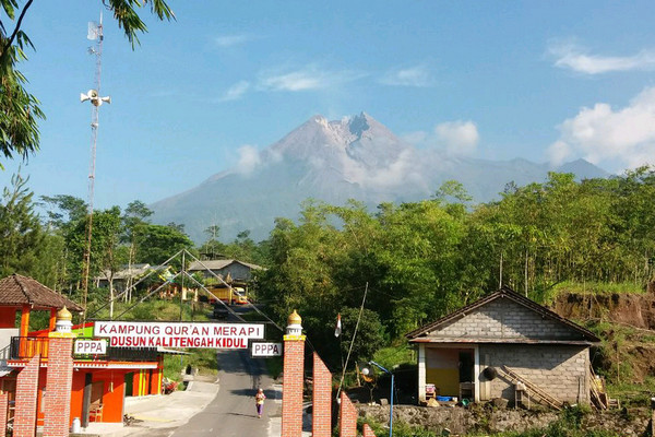 Penampakan Gunung Merapi dari Kampung Quran Merapi, Dusun Kalitengah Kidul, Desa Glagaharjo, Kecamatan Cangkringan, Kabupaten Sleman, DIY, 6 Januari 2019. (Foto: PVMBG Kementerian ESDM)