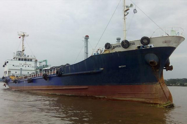 Kapal MT Namze Bangzod. (Foto: Marine Traffic/Nico Yonathan)