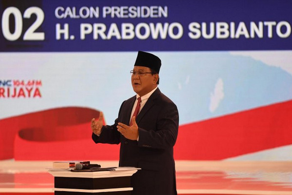 Capres nomor urut 02, Prabowo Subianto, saat debat kedua Pilpres 2019 di Jakarta, Minggu (17/2) malam. (Foto: Antara Foto/Akbar NG)