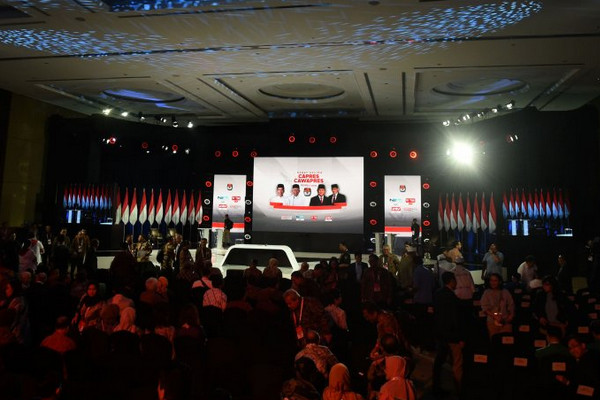 Suasana panggung debat pamungkas Pilpres 2019 di Hotel Sultan, Jakarta, Sabtu (13/4). (Foto: Antara Foto/Wahyu Putro)