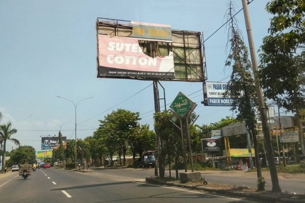 Penampakan Jalan Dr. Sutomo yang terdapat Pasar Grosir Batik Setono Kota Pekalongan, Jateng, (Foto: Google Maps/my love)