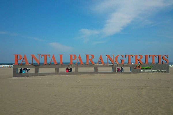 Pantai Parangtritis di Kabupaten Bantul, DIY. (Foto: Pemkab Bantul)