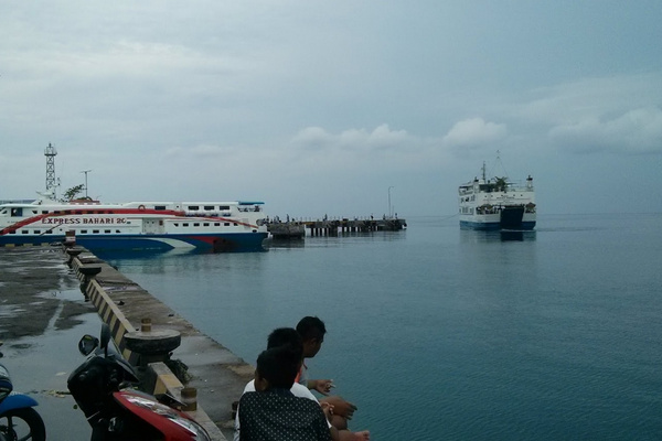 KMC Express Bahari bersandar di Pelabuhan Karimunjawa, Kabupaten Jepara, Jateng. (Foto: Google Maps/Bung Kusi)