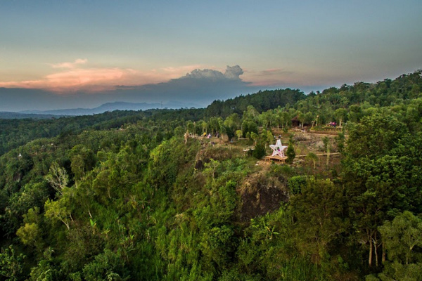 Bukit Lintang Sewu di Kabupaten Bantul, DIY. (Foto: Google Maps/Dimas Prasetianing)