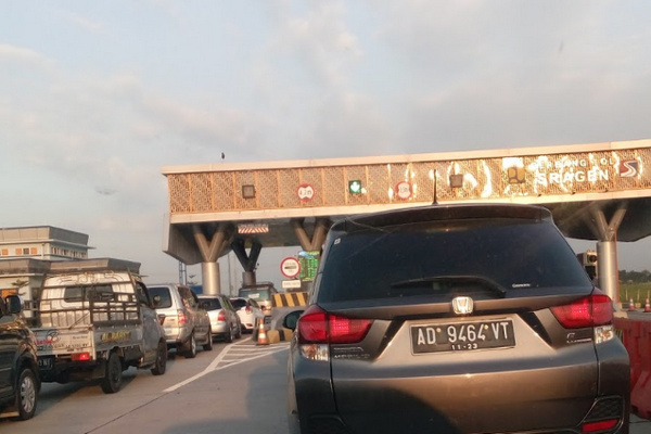 Suasana di Gerbang Tol Sragen, Jateng. (Foto: Google Maps/Cahyaningrum Kartika)