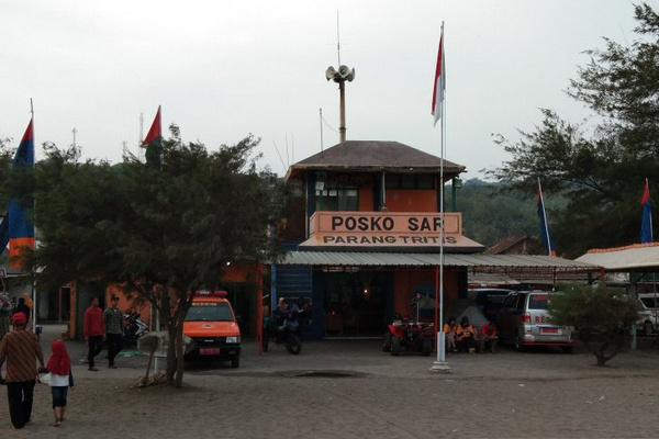 Posko SAR di Pantai Parangtritis, Kabupaten Bantul, DIY. (Foto: Antara/Hery Sidik)