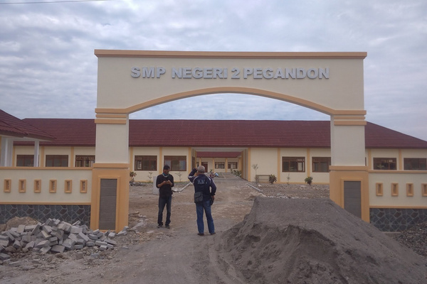 Gedung baru SMP Negeri 2 Pegandon di Kabupaten Kendal, Jateng. (Foto: ist)