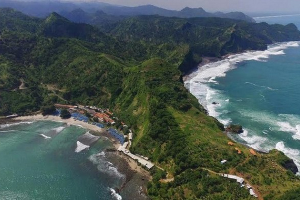 Pantai Menganti di Kabupaten Kebumen, Jateng. (Foto: Pemkab Kebumen)