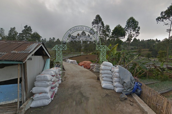 Jalur pendakian Gunung Slamet via Pos Bambangan di Desa Kutabawa, Kecamatan Karangreja, Kabupaten Purbalingga, Jateng. (Foto: Google Street View)