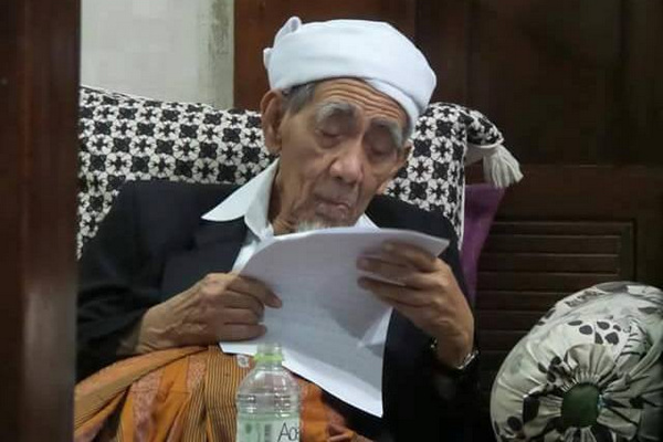 Pengasuh Ponpes Al Anwar di Kabupaten Rembang, Jateng, KH Maimun Zubair. (Foto: PBNU)