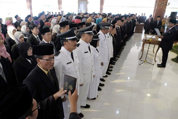 Prosesi pelantikan dan pengambilan sumpah 206 pejabat Pemkot Magelang, Jateng. (Foto: Pemkot Magelang)