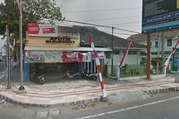 Apotek Sukowati, salah satu perusda Pemkab Karanganyar, Jateng. (Foto: Google Street View)
