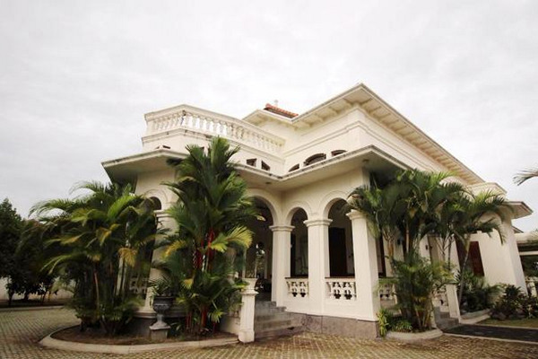 Aset terpidana rasuah pengadaan SIM, Djoko Susilo, berupa rumah mewah di Kelurahan Sondakan, Kecamatan Laweyan, Kota Surakarta, Jateng. (Foto: TEMPO.CO/Ahmad Rafiq)