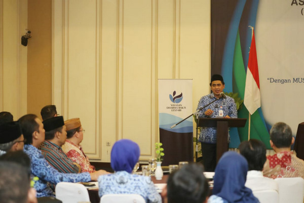 Wakil Gubernur Jateng, Taj Yasin, memberikan pidato selaMuskab VI Apindo se-Pantura Timur, di Kabupaten Kudus, Jateng, Selasa (17/9). (Foto: Pemprov Jateng).