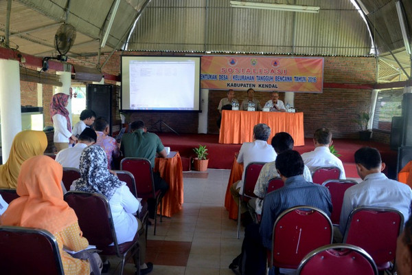 BPBD Kendal menggelar sosialisasi pembentukan Destana di Tirto Arum, Kabupaten Kendal, Jateng, 22 September 2016. (Foto: Pemkab Kendal)