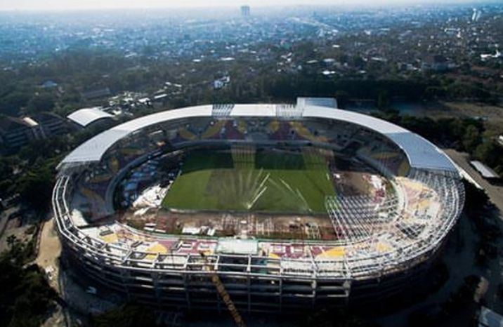 Progres renovasi Stadion Manahan di Kota Surakarta, Jateng, Foto: Instagram @lukiyantosw