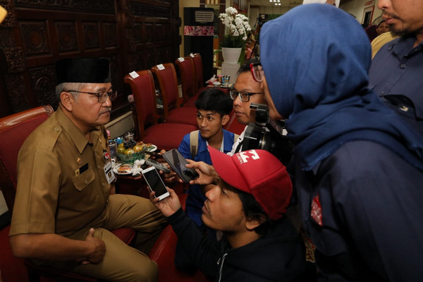 Sekretaris Daerah Jateng, Sri Puryono (kiri). (Foto: Pemprov Jateng)