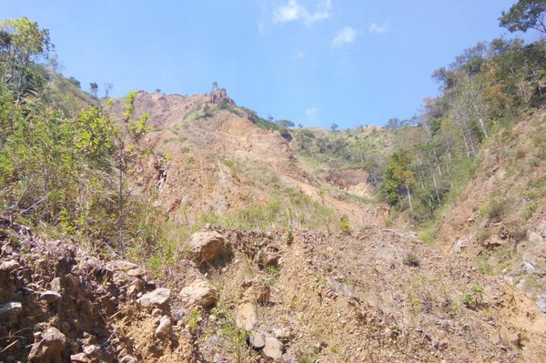 Salah satu kawasan Gunung Muria yang mengalami penggundulan. (Foto: Kompasiana/Zaenal Abdullah)