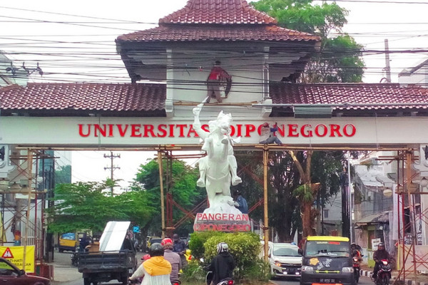 Gerbang Kampus Undip di Kota Semarang, Jateng. (Foto: kampusundip.com)