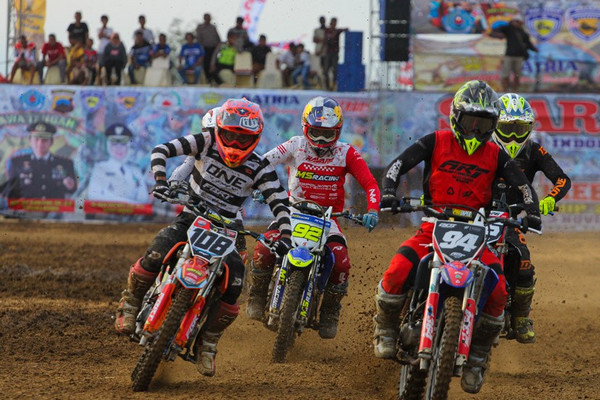 Pelaksanaan Final Kejurnas Swallow Grasstrack 2019 di Kabupaten Brebes, Jateng, November 2019. (Foto: GRASSTRACKID)
