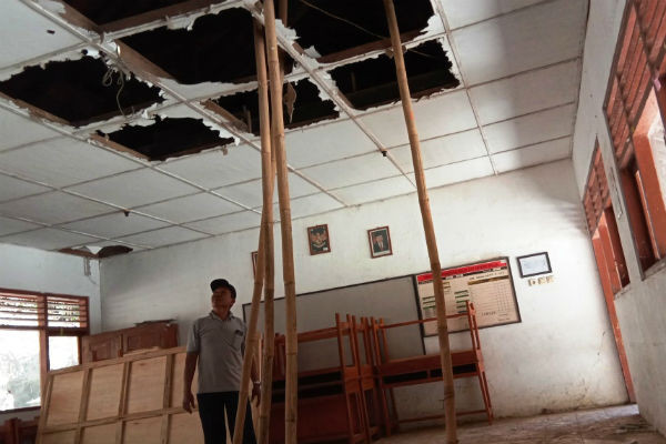 Kondisi ruang kelas V SDN Gedangklutuk di Desa Kanigoro, Kecamatan Saptosari, Kabupaten Gunungkidul, DIY, Rabu (6/11). (Foto: Harian Jogja/David Kurniawan)