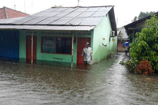 Terjadi banjir di sejumlah wilayah di Kabupaten Cilacap, Jateng, imbas hujan deras sejak 6 Oktober 2017. (Foto: Pemkab Cilacap)