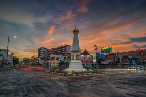 Tugu Pal Putih di Kota Yogyakarta, DIY. (Foto: Google Maps/Meltyan Photography)