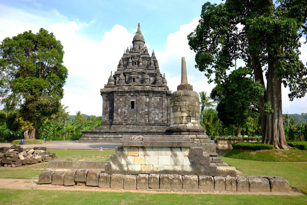 Candi Sojiwan di Kecamatan Prambanan, Kabupaten Klaten, Jateng. (Foto: Google Maps/Oka Mahendra)