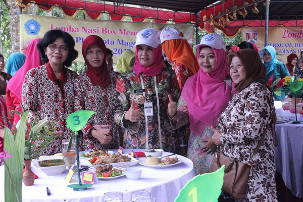 Kampanye Gerakan Memasyarakatkan Makan Ikan (Gemarikan) di Taman Kyai Langgeng, Kota Magelang, Jateng, 18 Oktober 2017. (Foto: Pemkot Magelang)