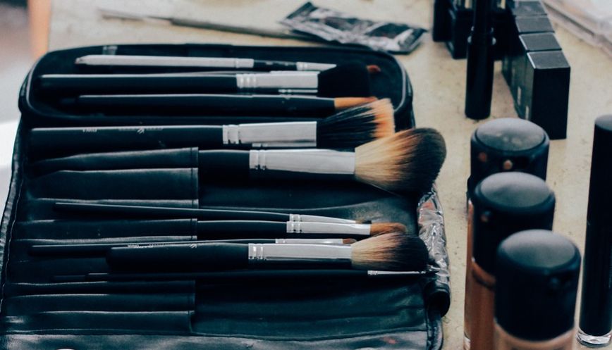 Produk make-up (Pixabay).