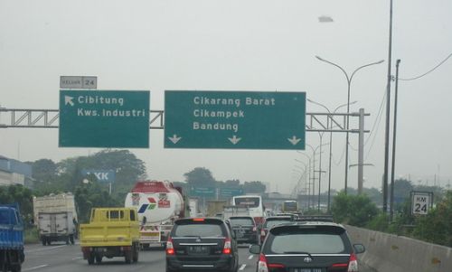 Jalur tol Cikampek/ Foto: alviansyah-kuswidyatama/flickr.com