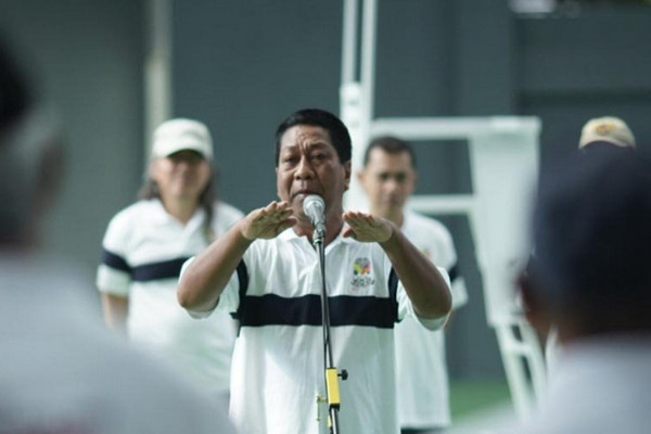 Arsip: Wali Kota Magelang, Sigit Widyonindito, meresmikan lapangan tenis "Moncer Serius", Sabtu (9/11/2019). (Foto&keterangan: Antara).